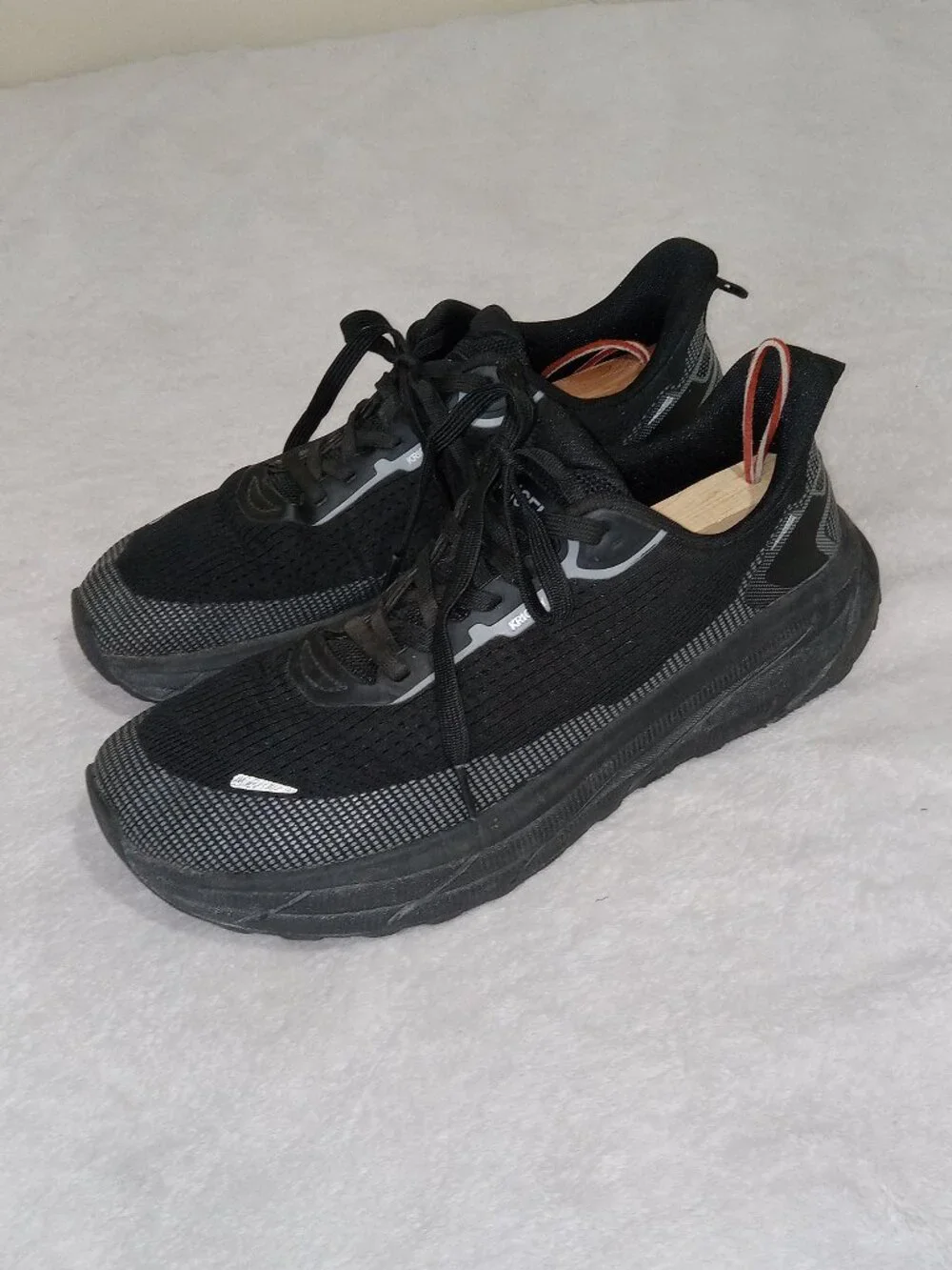 KRICELY Men's Trail Running Shoes Black Mesh Hiking Sneakers EU 45 US 11 R008